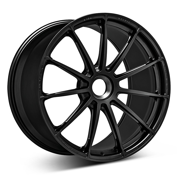 OZ ULTIMATE CL M.BLK 9.5x20 5/130 ET50 CB84